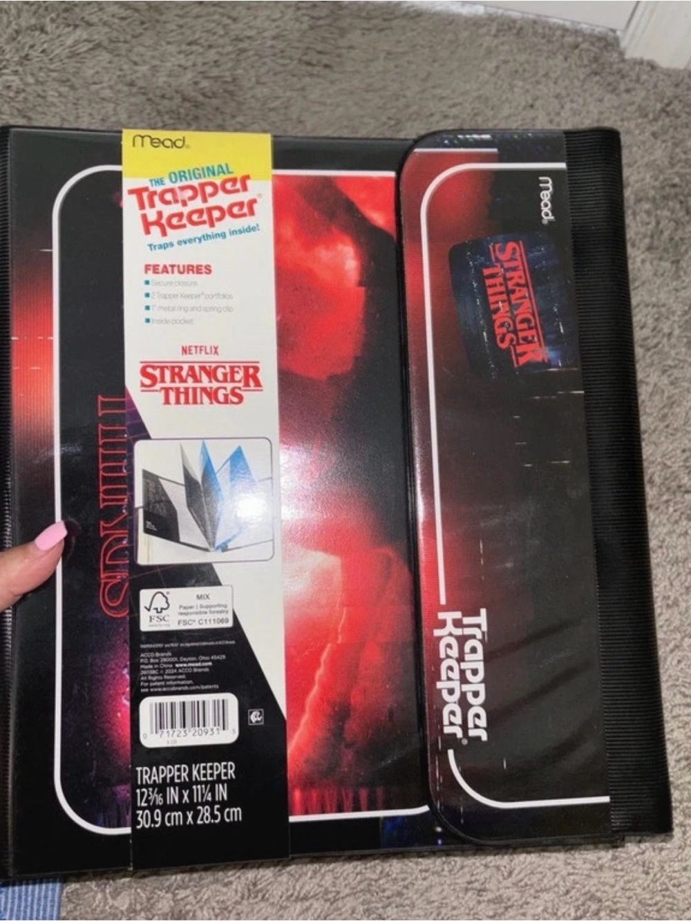 Mead Stranger Things Trapper Keeper - Black & Red